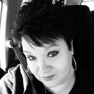 Meet your Posher, Pam